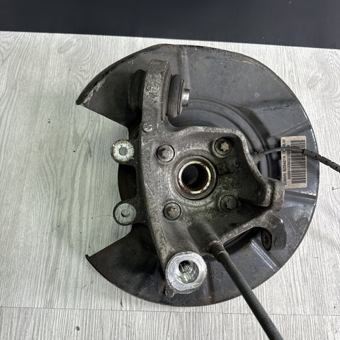 00-03 BMW E39 M5 RIGHT PASSENGER REAR SPINDLE KNUCKLE HUB