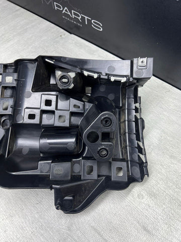 BMW 20-25 F96 X6M Rear Left Driver Side Bumper Bracket Mount