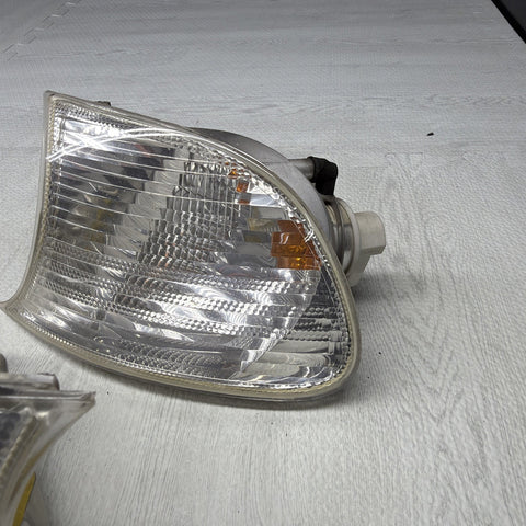02-06 BMW E46 325 328 M3 Clear Corner Lights Tail Lamps 6919651 6919652 *Notes*
