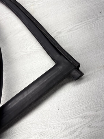 BMW E46 M3 01-06 Right Passenger Side Door Weather Strip Seal Black OEM