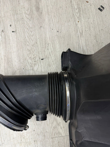 08-13 OEM BMW E90 E92 E93 M3 Engine S65 Airbox Air Intake Cleaner Muffler