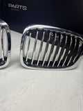 BMW 01-06 E46 M3 Front Kidney Grilles Chrome 51138208685 51138208686