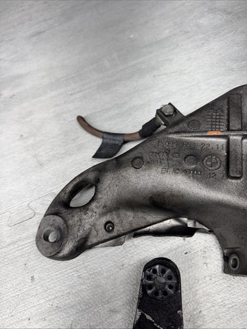 01-06 BMW E46 M3 Left Right Engine Support Suspension Arm Mounts Brackets SMG