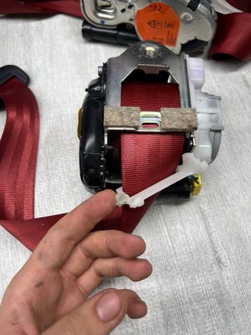 15-24 Porsche Macan Seat Belts Seatbelts Strap Red Set