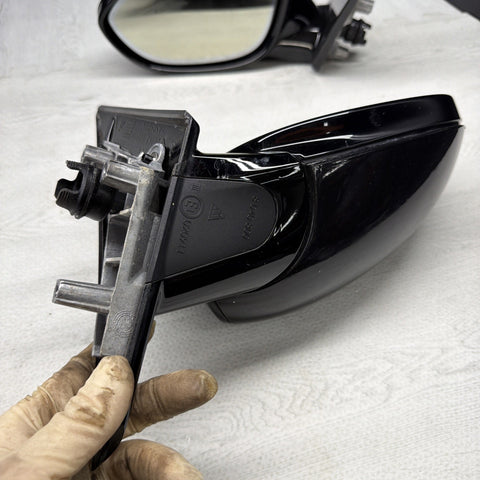2008-2011 BMW E90 M3 Sedan Left Right Power Folding Side Mirrors Alpine White OE