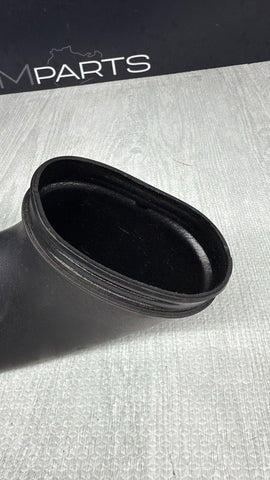 2008–2013 BMW E88 E90 E92 E93 135 335 Intake Duct Turbo Inlet Pipe OEM 7599286