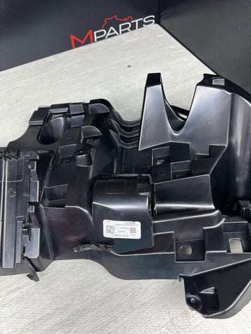 BMW 20-25 F96 X6M Rear Right Passenger Side Bumper Bracket Mount