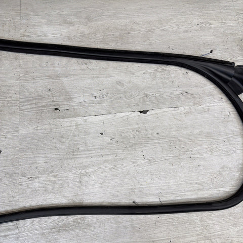 BMW E46 M3 01-06 Right Passenger Side Door Weather Strip Seal Black OEM *Notes*