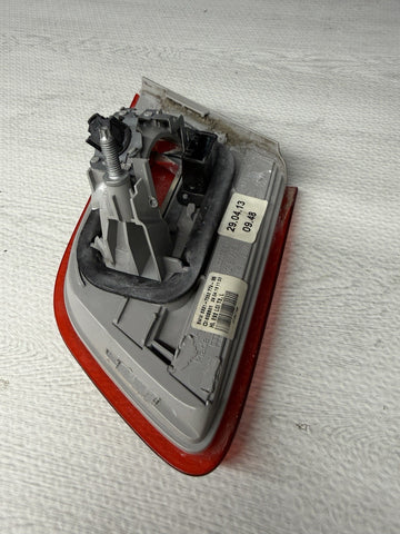 11-13 BMW E92 M3 Left Driver Inner Trunk Lid Tail Light OEM 7252779 *Crack