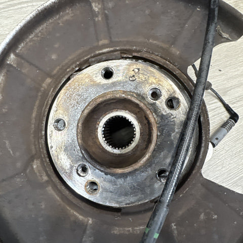 06-07 BMW E63 M6 Rear Left Knuckle Spindle Wheel Hub Bearing Assembly OEM