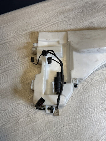 07-14 BMW E70 E71 X5 X5M X6M Windshield Wiper Fluid Tank Reservoir 7161476 OEM