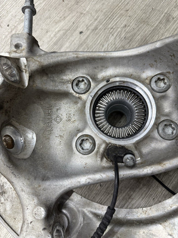 21-26 BMW M3 M4 G80 G82 G83 Front Left xDrive AWD Wheel Hub Knuckle Spindle OEM