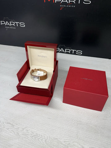 NEW Salvatore Ferragamo Women's Wrist Watch Wristwatch Leather Strap