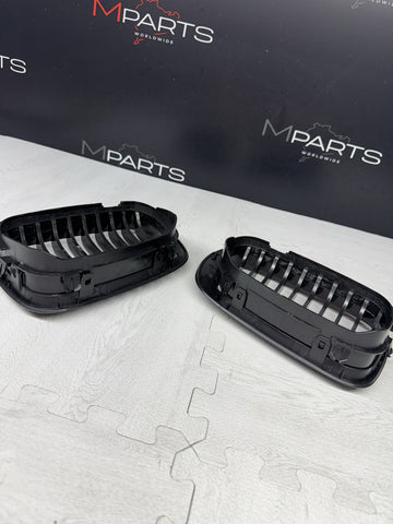 01-06 BMW E46 M3 Front Kidney Grilles Grills Gloss Black