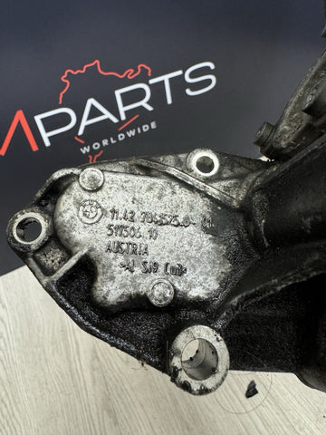 09-13 OEM BMW E90 E92 E93 M3 S65 Engine Oil Filter Housing