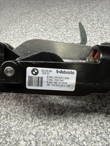 01-06 BMW E46 M3 Convertible Top Locking Handle Driver Left Side OEM 7031361