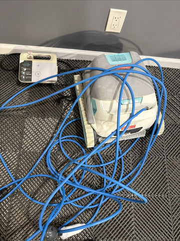 Maytronics Dolphin Active 30i Robotic Pool Cleaner Tested Working