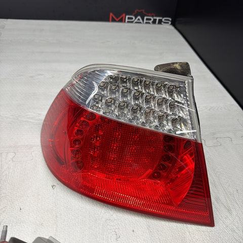 01-06 E46 BMW 330 M3 CONVERTIBLE REAR LED TAIL LIGHTS 6937454 SET *Notes*