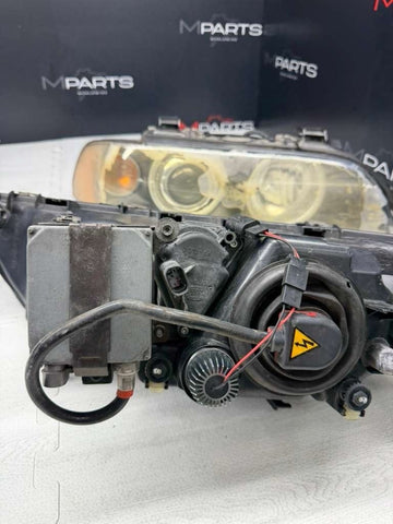 01-03 BMW E39 525 530 540 M5 Front Headlights OEM