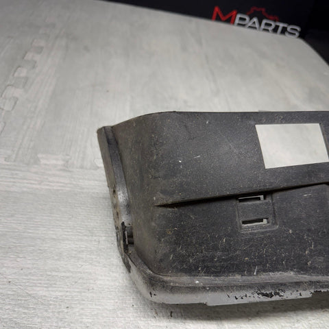 01-06 BMW E46 M3 LEFT DRIVER FRONT BUMPER COVER GUARD BRACKET OEM 2695247 *Notes