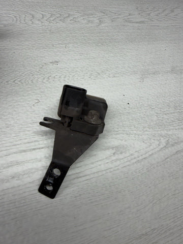 BMW 15-20 F80 F82 F83 M3 M4 Shock Acceleration Sensor 6797033