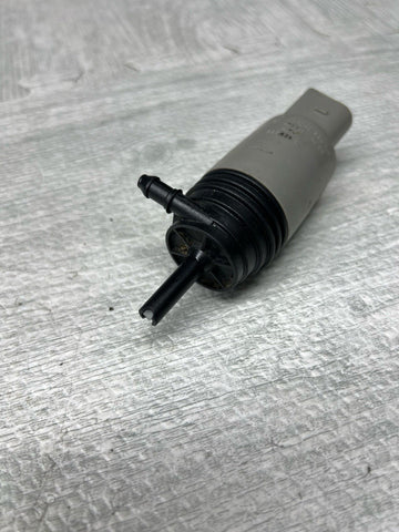 2006-2012 BMW 328 330 M3 Windshield Washer Pump 6934159 Used OEM