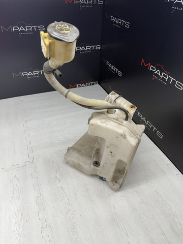 BMW 01-06 E46 330 M3 Washer Fluid Tank Reservoir With Headlight Washer 7895231