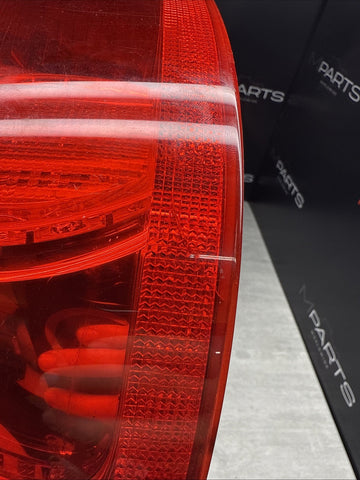 01-06 E46 BMW 330 M3 CONVERTIBLE REAR LED TAIL LIGHT DRIVER 6937453 *PIXELS*