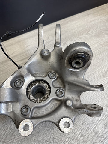 21-24 BMW G80 G82 G83 G87 M2 M3 M4 Rear Suspension Right Knuckle Hub Spindle