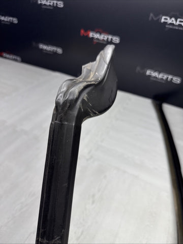 BMW Z3 M Z3M ROADSTER FRONT LEFT DRIVER DOOR SEAL 51718399175 8399175 OEM