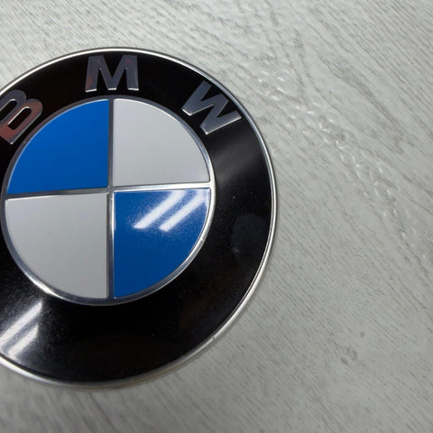 BMW 15-20 F22 F23 228I M235 FRONT BUMPER BADGE EMBLEM LOGO OEM 7288752