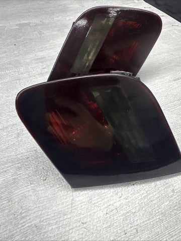03-06 BMW E46 325 330 M3 Trunk Mounted Inner Tail lights 6920706 *Tinted*