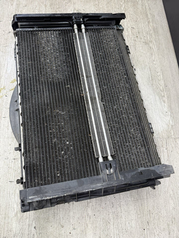 BMW E90 E92 E93 M3 08-13 ENGINE RADIATOR + COOLING FAN & SHROUD