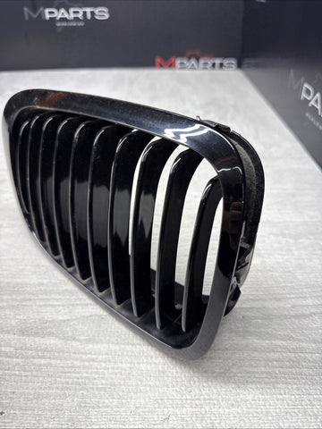01-06 BMW E46 M3 Front Kidney Grille Right Passenger Gloss Black