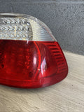 BMW E46 325 330 M3 CONVERTIBLE LED TAIL LIGHT RIGHT PASSENGER 6937454 Crack/Leak