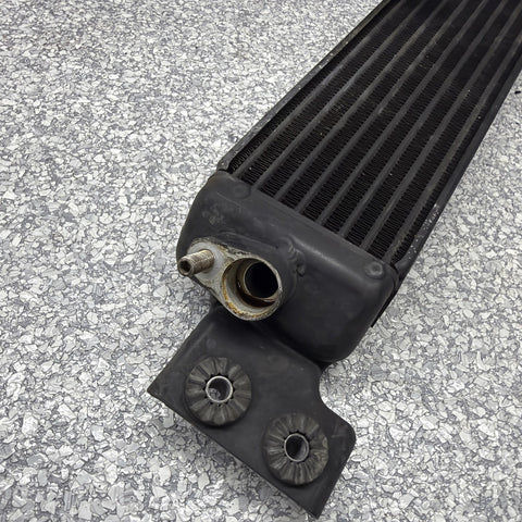 08-13 OEM BMW E90 E92 E93 M3 S65 Engine Oil Cooler 2284075