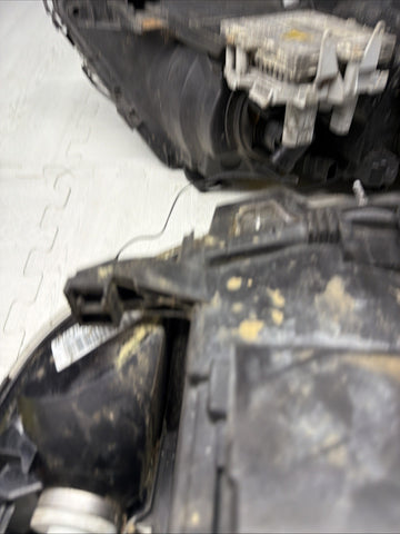 02-05 BMW E46 325I 328I 330I 4 Doors Xenon HID Headlight Assembly, OEM Pair L&R