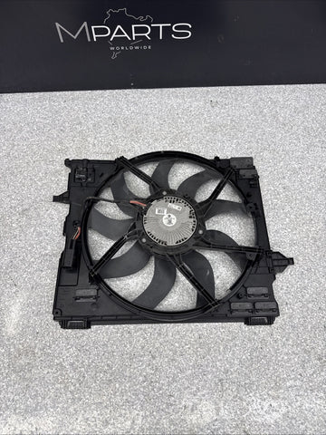 15-20 OEM BMW F80 F82 F83 M3 M4 Electric Radiator Cooling Fan w/Shroud *Cracked