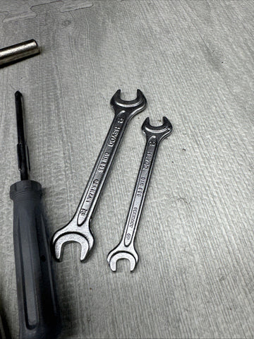 01-06 BMW E46 325 330 M3 Emergency Trunk Tool Tools Kit Set OEM HEYCO