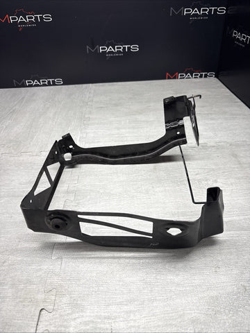 BMW G82 M4 FRONT LEFT CRASH REINFORCEMENT BRACKET 51118071635 8071635 ORIGINAL