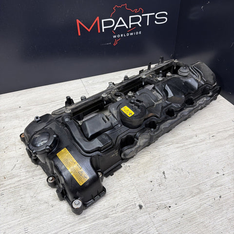 15-21 BMW F80 F82 F83 F87 M2 M3 M4 S55 ENGINE CYLINDER HEAD VALVE COVER *Hole*