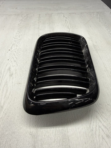 BMW 97-99 E36 M3 Front Kidney Grille Grill Gloss Black Right Passenger