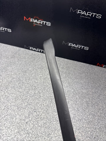 BMW 4 Series F32 F82 M4 Front Right Windscreen Drip Moulding Trim 7285928
