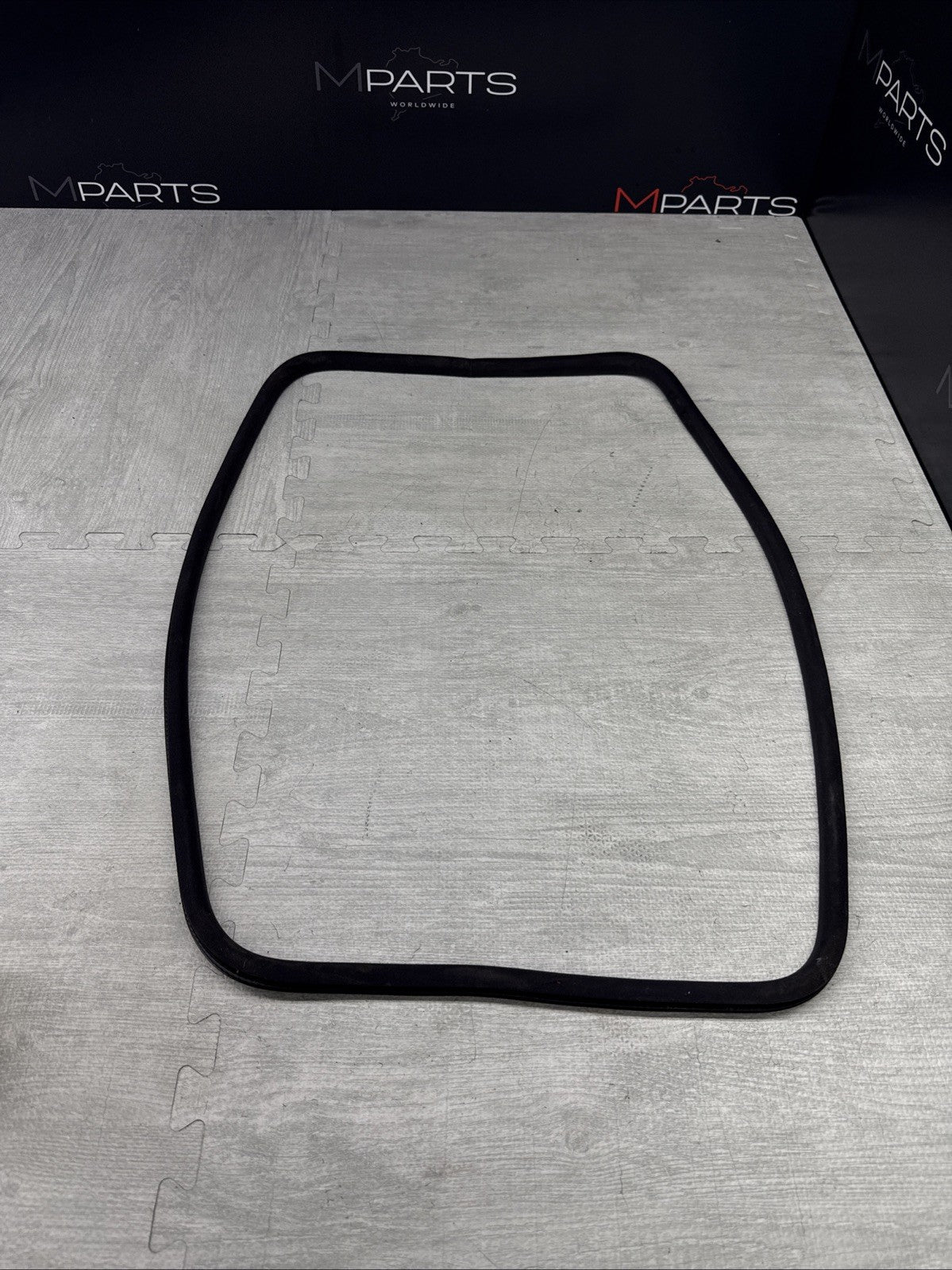 0106 BMW E46 325Ci 330Ci COUPE SUNROOF WEATHERSTRIP RUBBER SEAL GASKE