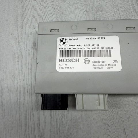 08-11 BMW 3 E90 E91 E92 E93 Parking Distance Control Unit Module PDC OEM 9225825