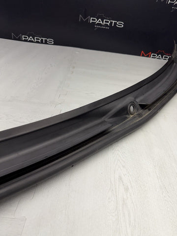 99-06 BMW E46 3 Series M3 Front Windshield Wiper Trim Molding Cowl Cover *Tab*