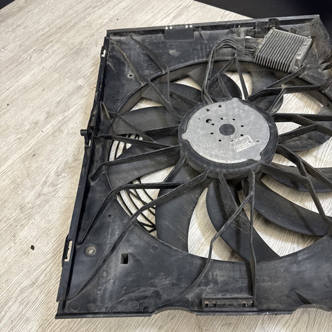 06-10 OEM BMW E60 E63 E64 M6 S85 V10 Main Radiator Electric Cooling Fan