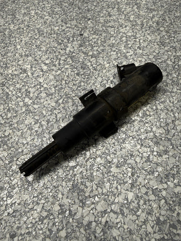 01-06 BMW E46 325Ci 330Ci M3 Headlight Washer Nozzle Jet Pipe OEM 8362823
