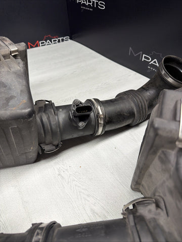 BMW E39 M5 Right/Left Side Air Intake Airbox MAF Sensor Assembly OEM