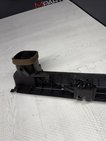 94-99 BMW E36 Right Glove Box Dash Air Vent Black 51168162022 *Crack
